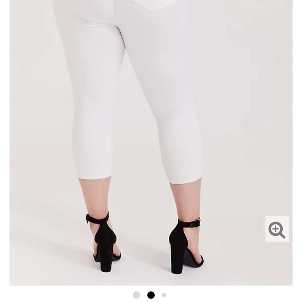 Torrid White Crop Pant